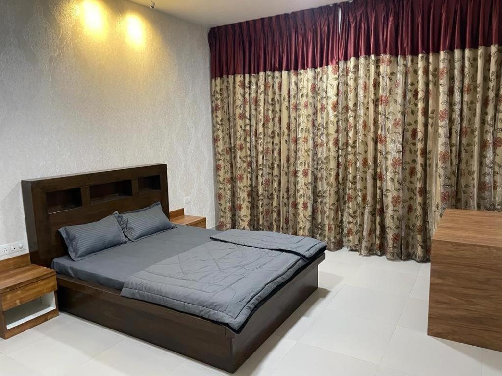 Royal Nest Premium Hotel Pune Exterior photo